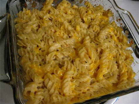 baked-rotini-and-cheese-busy-mom image