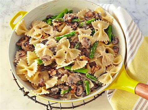 creamy-farfalle-with-mushrooms-asparagus-and image