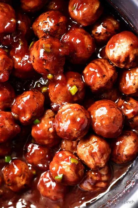 sweet-and-spicy-cranberry-cocktail-meatballs image