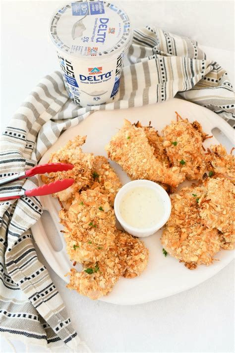 cracker-crusted-chicken-with-greek-yogurt-savvy image