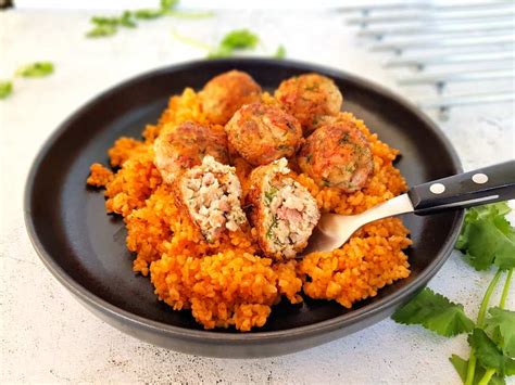 meatballs-with-tomato-bulgur-recipe-cuisine-fiend image