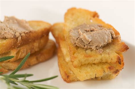 jewish-style-chicken-liver-pt-recipe-the-spruce-eats image