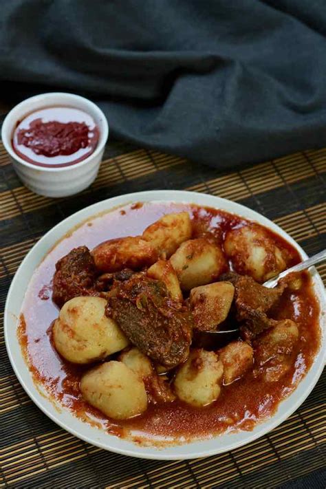 batata-bel-kamoun-traditional-tunisian-recipe-196 image