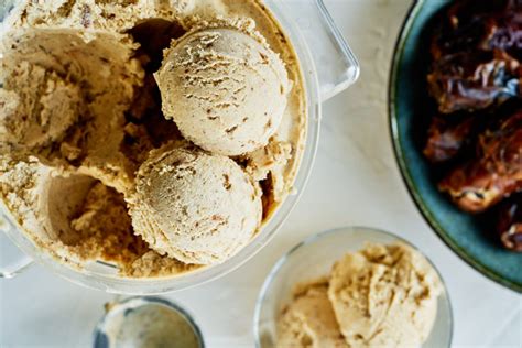 vanilla-date-ice-cream-no-sugar-added image