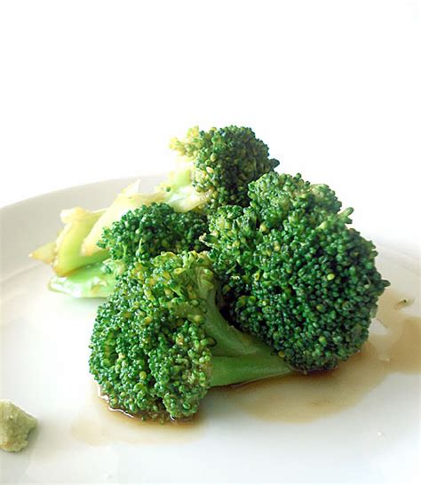 broccoli-with-wasabi-sauce-wasabi-ae-justhungry image