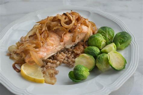 succulent-salmon-with-caramelized-onions-the image
