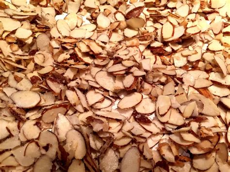 toasted-sugared-slivered-almonds-recipe-melanie image