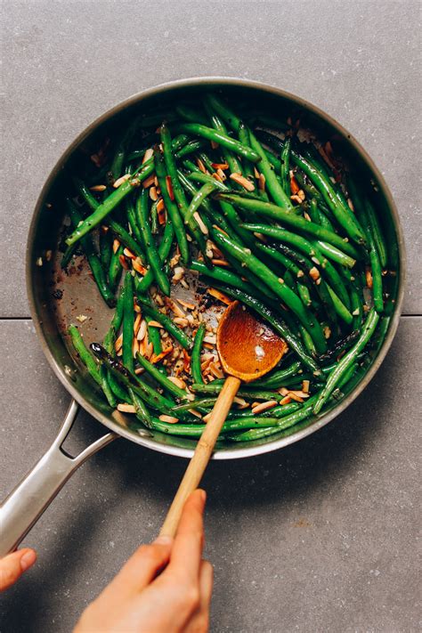 1-pan-garlicky-green-beans-with-slivered-almonds image