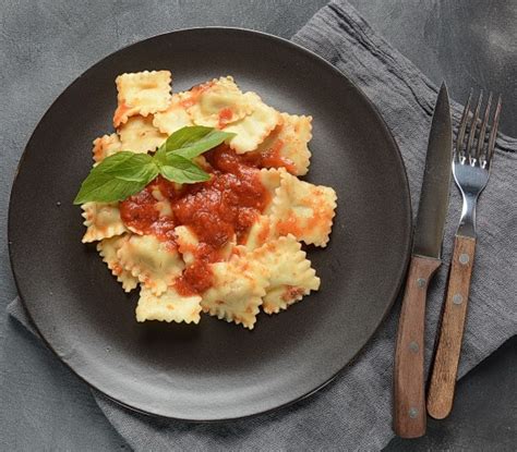 what-to-serve-with-ravioli-11-must-try-ravioli-side-dishes image