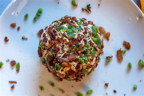bacon-jalapeno-cheese-ball-recipe-cooking-on-the-ranch image