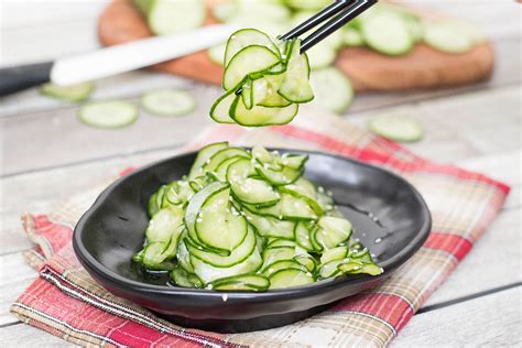 japanese-cucumber-salad-recipe-sunomono-sweet image