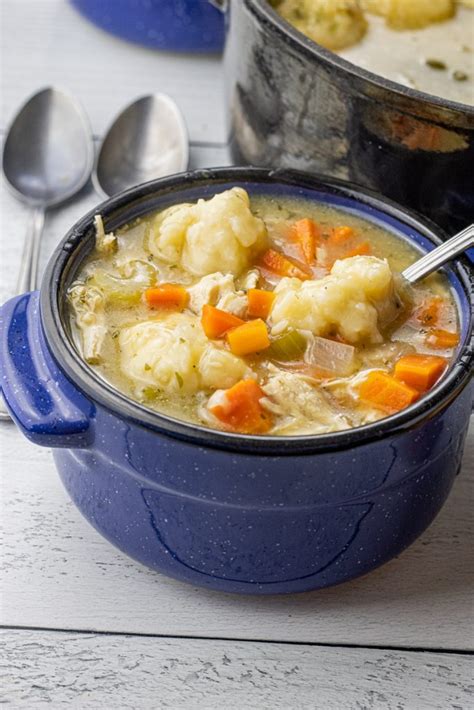 easy-chicken-and-dumpling-soup-feeding-your-fam image