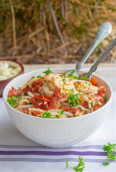 20-minute-gluten-free-tomato-and-feta-pasta-easy image