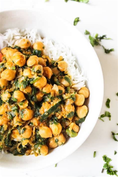chickpeas-spinach-coconut-curry-the-twin-cooking image