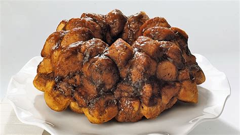 christmas-morning-monkey-bread-also-known-as-pull image