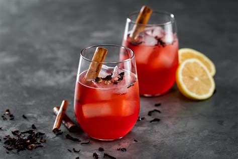 non-alcoholic-herbal-mocktails-that-are-perfect-for-the image