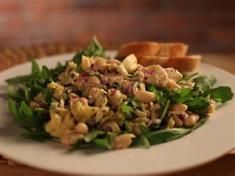 artichoke-and-bean-salad-with-tuna-recipe-cooking image