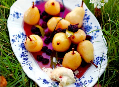 perfect-poached-pears-recipe-food-republic image