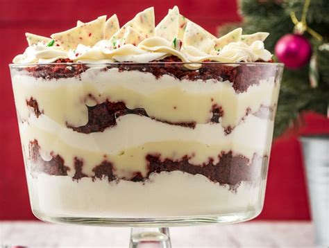 recipe-candy-cane-latte-trifle-duncan-hines-canada image