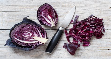 red-cabbage-nutrition-facts-health-benefits-and image
