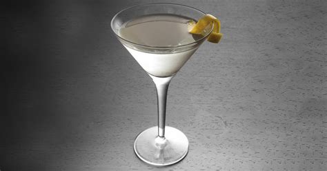 martini-cocktail-recipe-liquorcom image