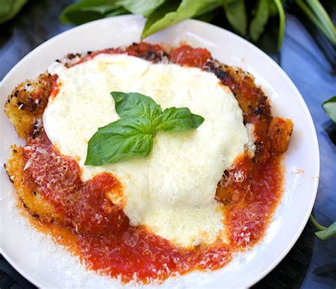 breaded-chicken-parmesan-with-tomato-sauce-panning image