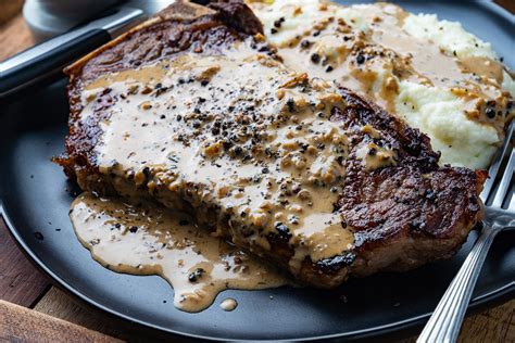 pan-seared-steak-in-creamy-peppercorn image