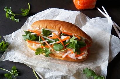 fried-shrimp-banh-mi-vietnamese-sandwich-tasty image