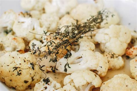 effortless-roasted-cauliflower-with-roasted-garlic image