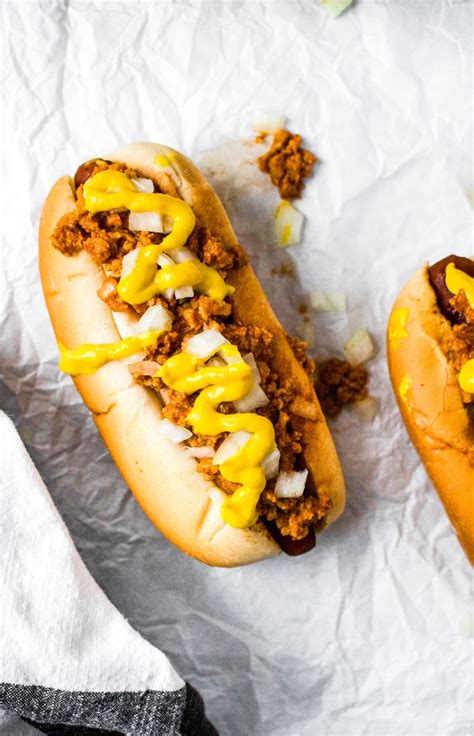 vegan-coney-dog-recipe-easy-vegetarian-chili-dogs image