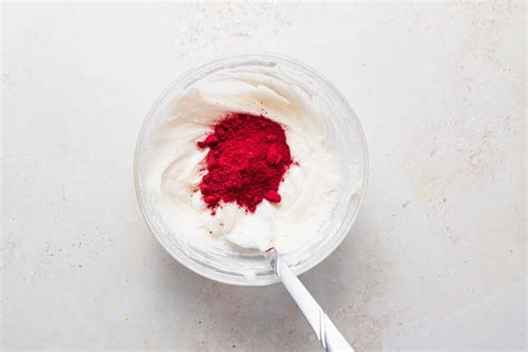 raspberry-macarons-recipe-simply image