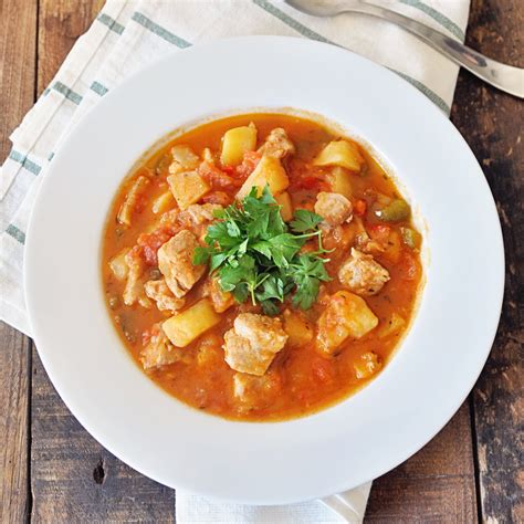 marmitako-basque-tuna-stew-recipe-spain-on-a-fork image