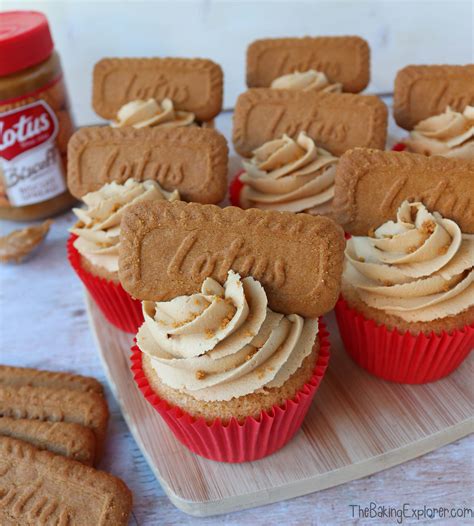 lotus-biscoff-cupcakes-the-baking-explorer image