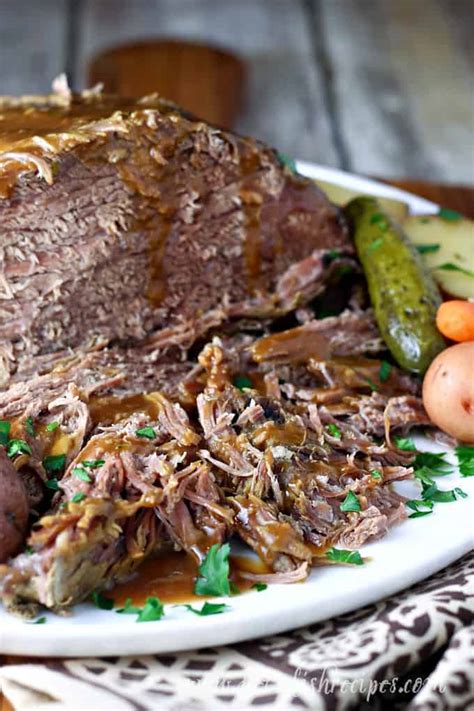 dill-pickle-roast-beef-lets-dish image