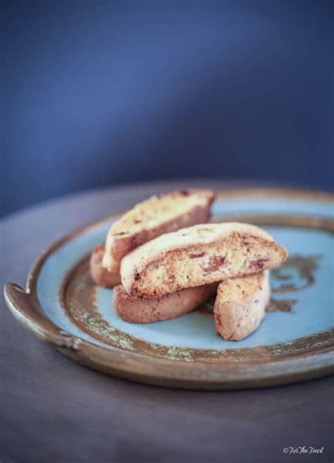 almond-and-apricot-biscotti-for-the-feast image