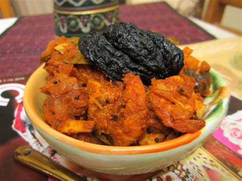 kerala-style-konju-curry-with-thengakothu-recipe-kerala-style image