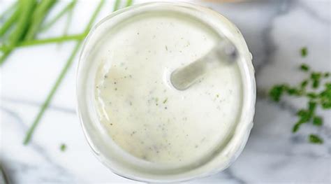 homemade-greek-yogurt-ranch-dressing-12-calories image