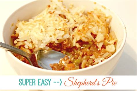 super-easy-shepherds-pie-with-hash-brown-topping image