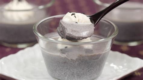 black-sesame-pudding-recipe-exquisite-dessert-with image