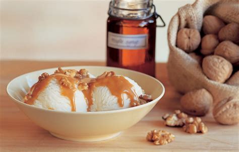 vanilla-ice-cream-with-maple-walnut-sauce image