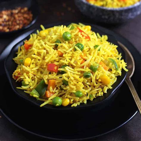 best-garlic-turmeric-rice-recipe-simple-yellow-rice image