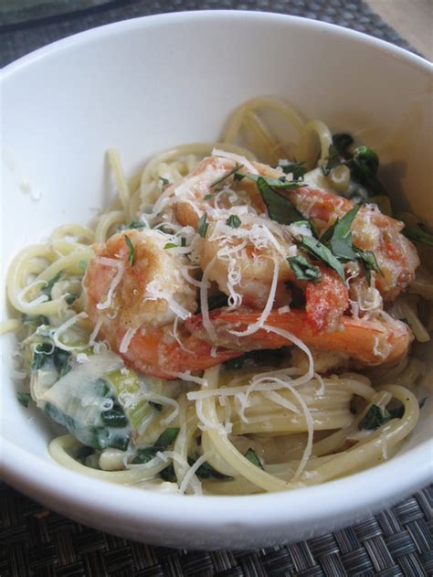 creamy-shrimp-pasta-with-spinach-julias-cuisine image