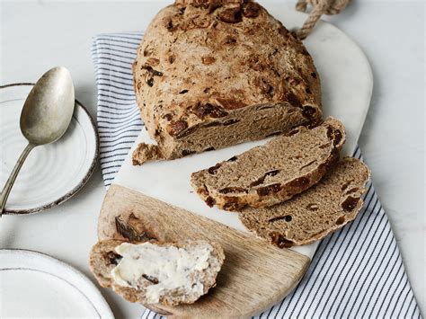 fig-walnut-bread-recipe-kitchen-stories image