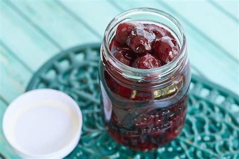 how-to-make-candied-cherries-glac-cherries image