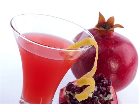 oprahs-pomegranate-martini-recipe-cdkitchencom image