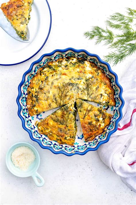 crustless-spinach-quiche-supergolden-bakes image
