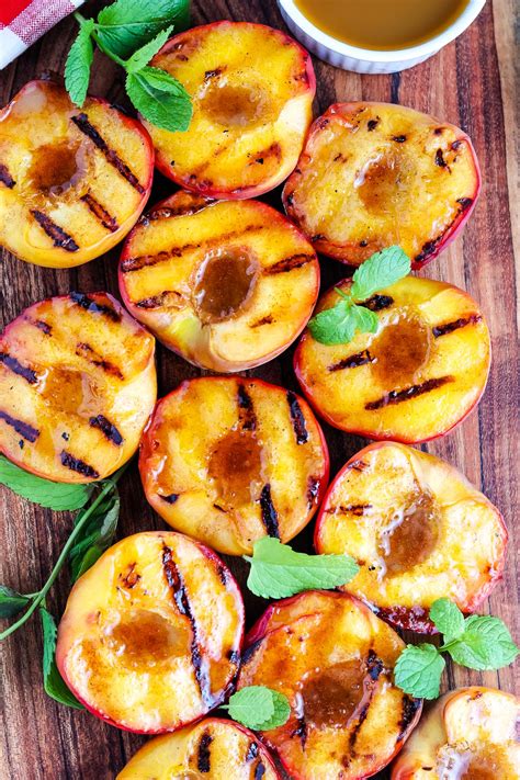 grilled-peaches-grilled-peach-sundaes-easy-budget image