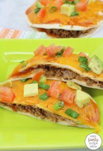 taco-pizza-recipe-easy-mexican-pizza-stacks image