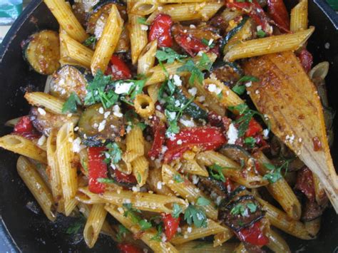 sun-dried-tomato-skillet-pasta-julias-cuisine image