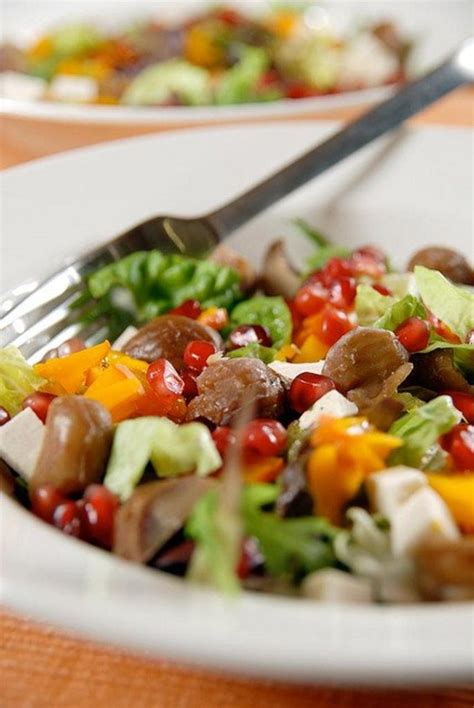 73-additions-and-things-that-taste-great-in-salads image